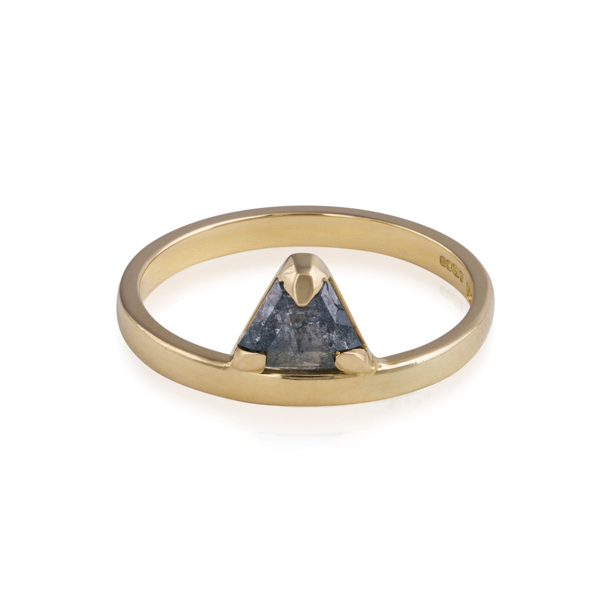 18ct gold ring with a hexagon-cut grey speckled diamond, handmade by Zelda Cave Jewellery